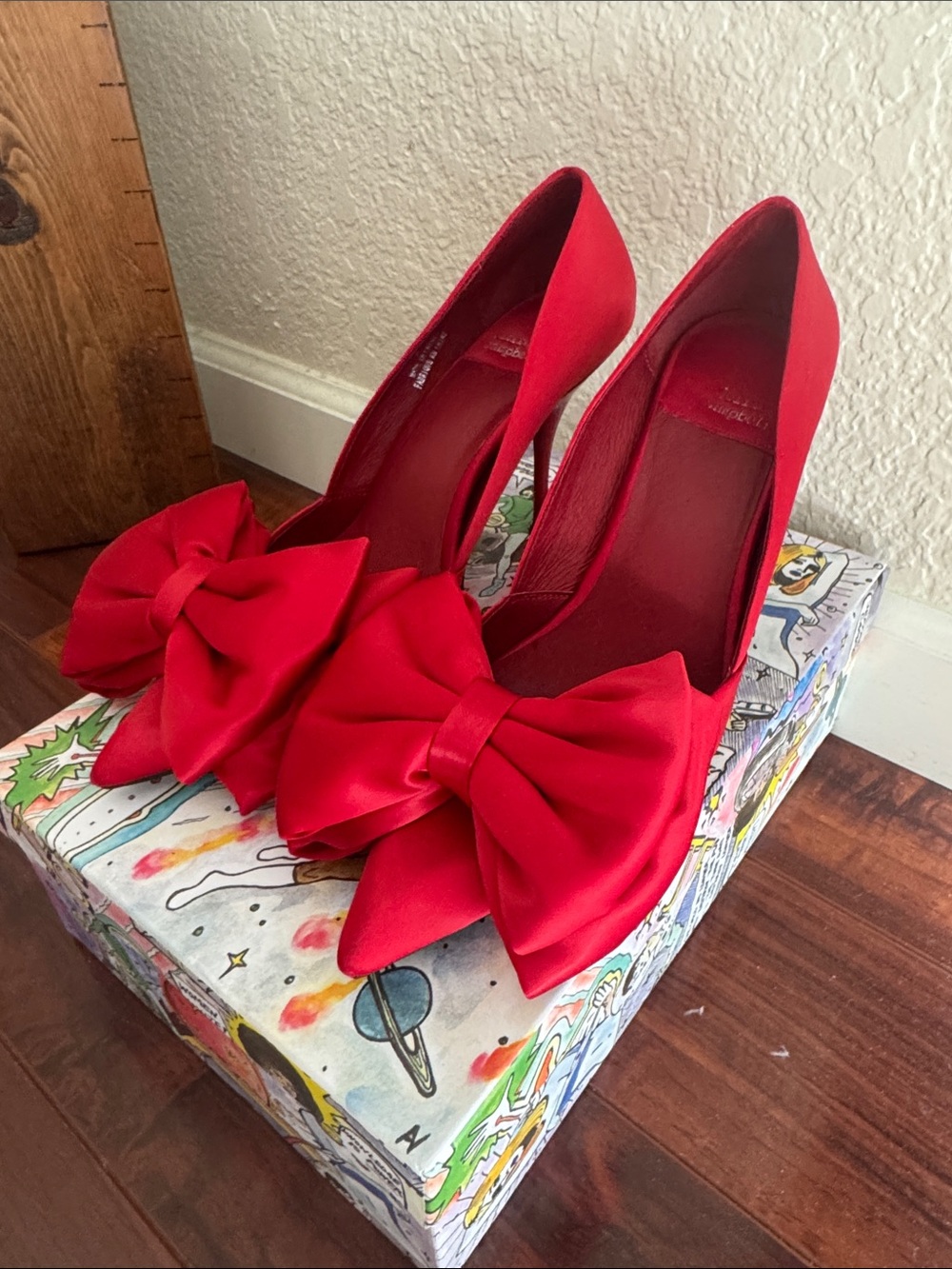 Jeffrey Campbell Red Satin Pointed-Toe Pumps with Bow - Picture 2 of 6